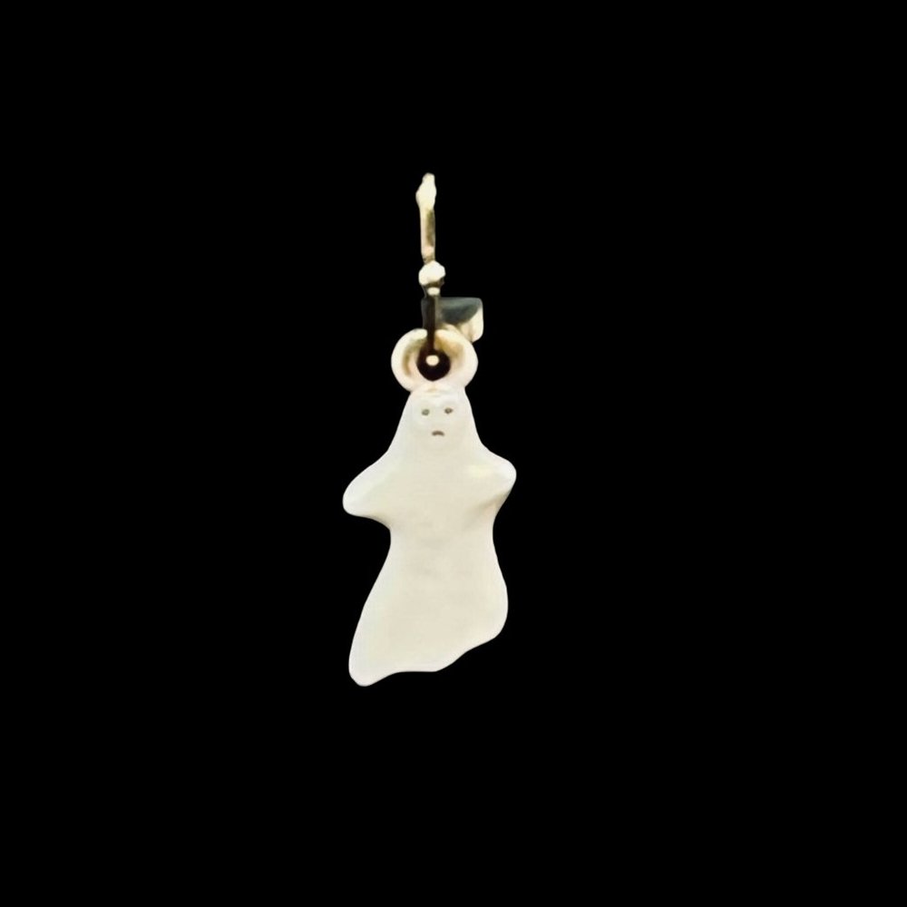 Halloween White Enamel Ghost Pierced Earrings (991) - Picture 3 of 4